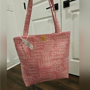 Chanel tote
